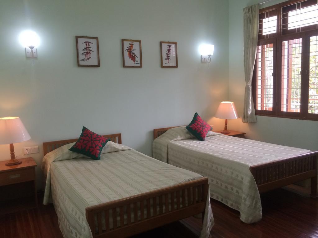 Ma Ma Guest House Mandalay Room photo