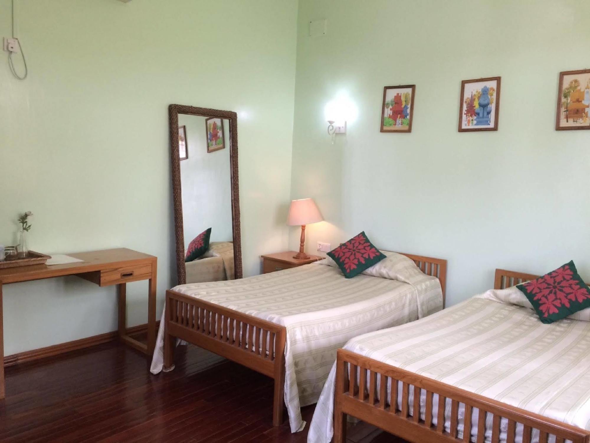 Ma Ma Guest House Mandalay Exterior photo